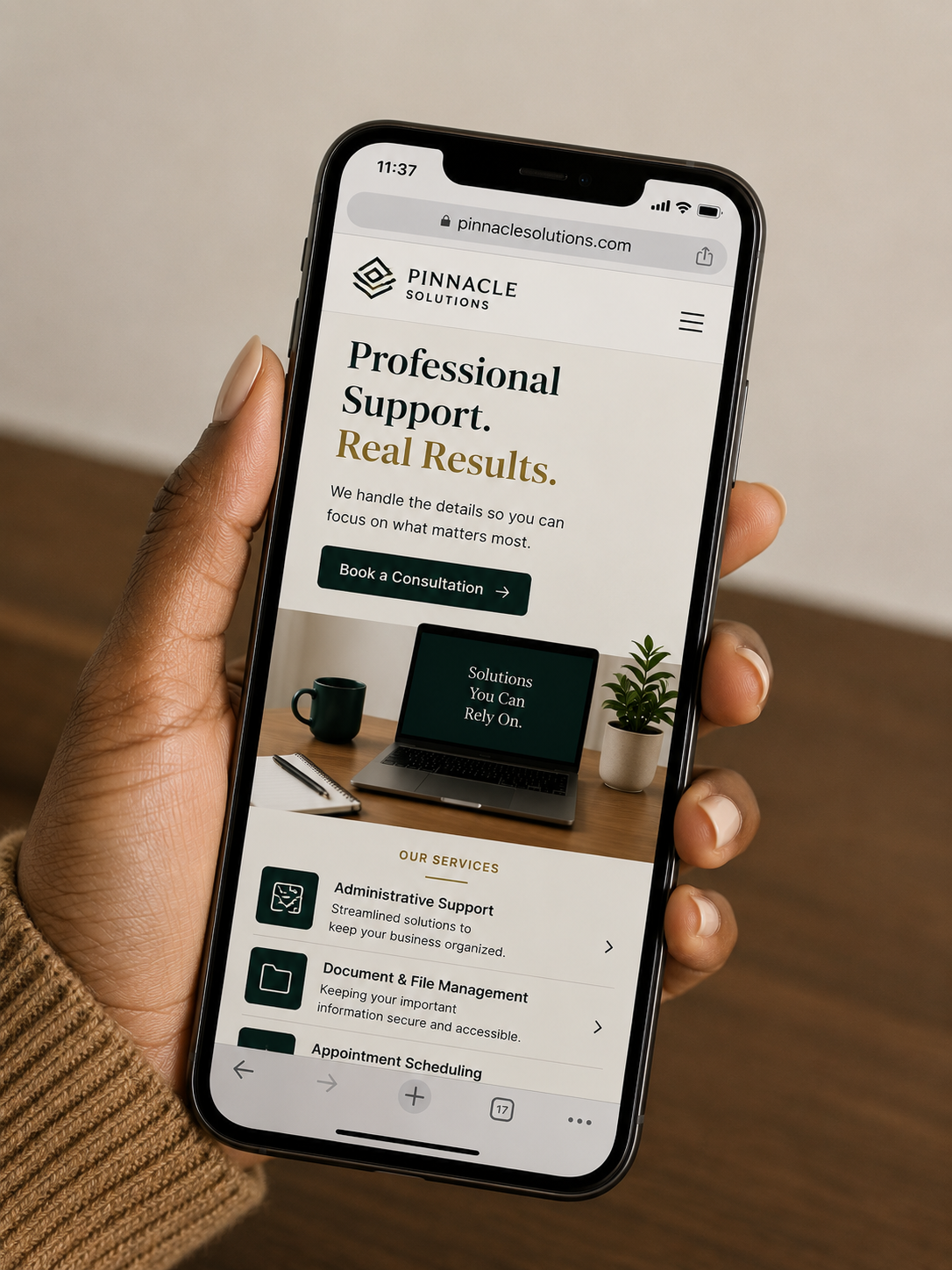 Pinnacle Solutions website, mobile